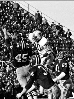 Yale RB Calvin Hill vs Harvard